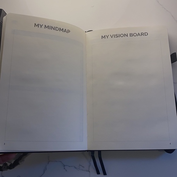 The Simple Elephant Planner - Picture 10 of 14